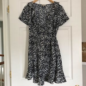 Loft Outlet Wrap Dress size Cvs